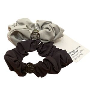 Lululemon Uplifting Scrunchie Logo Charm BUNDLE Atmospheric Purple & Seal NWT